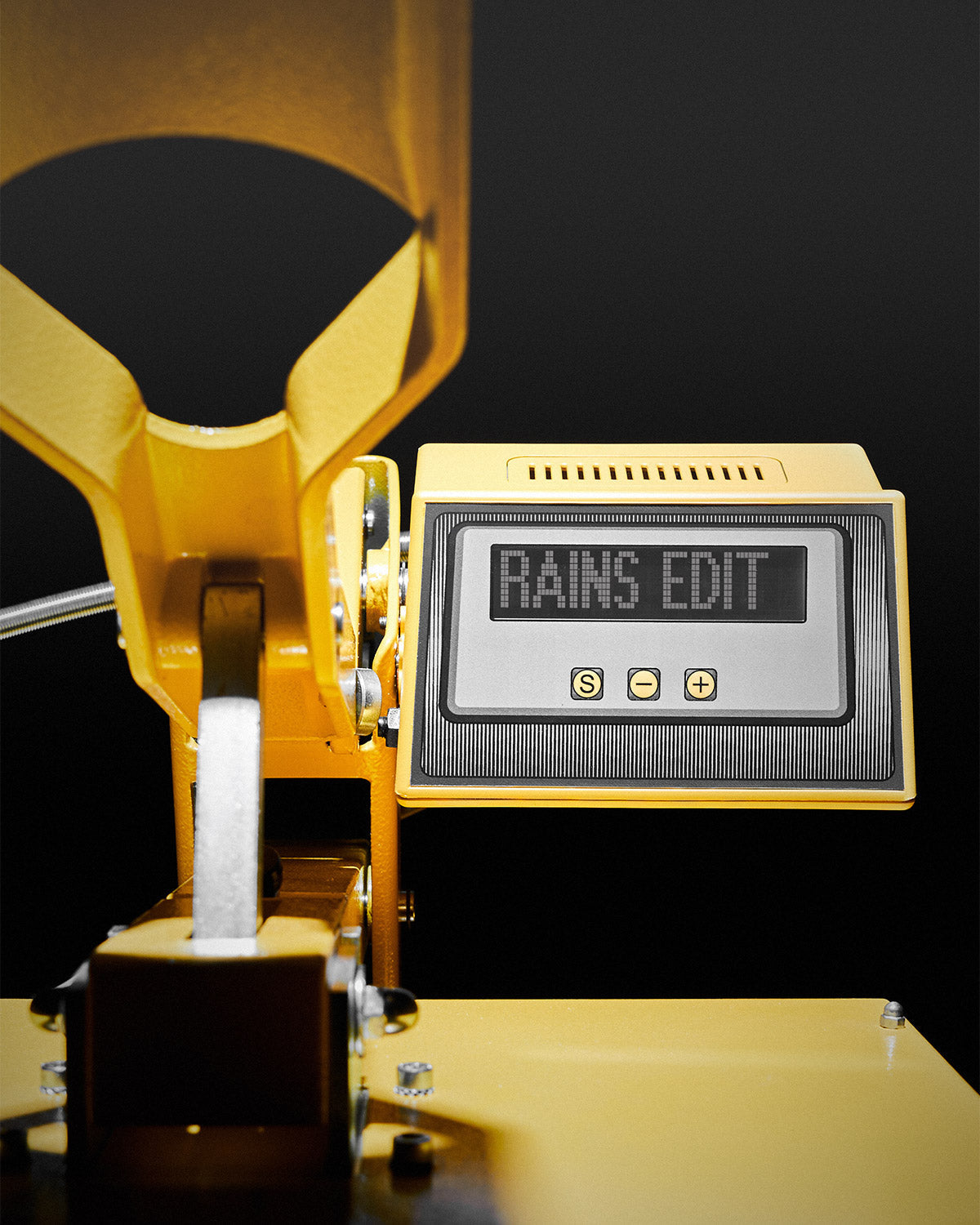 src_rains-dk_MediaImage_49588380893531