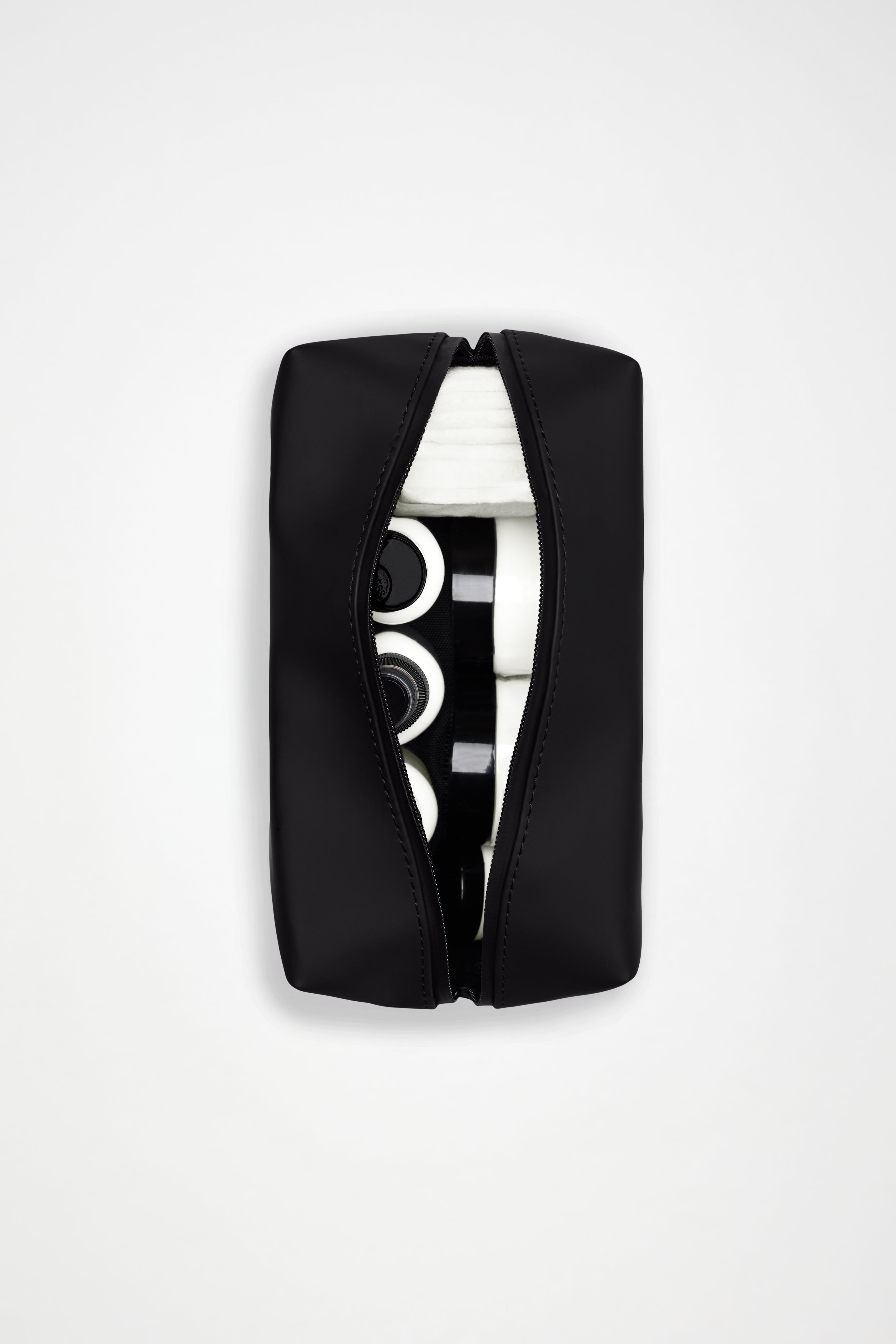 RAINS Wash Bag Small Cinder 3L H13 x D11 x W21 cm Wash Bag